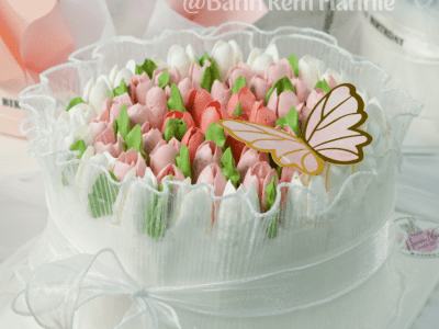 Bánh Kem Tặng Nữ Hannie 3
