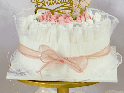 Bánh Kem Tặng Nữ Hannie 4