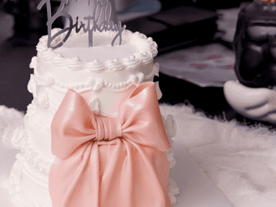 Bánh Kem Tặng Nữ Hannie 8