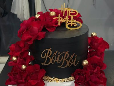 Banh đen Luxury (hoa hồng đỏ)