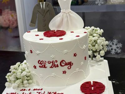 Bánh cưới cô dâu chú rể