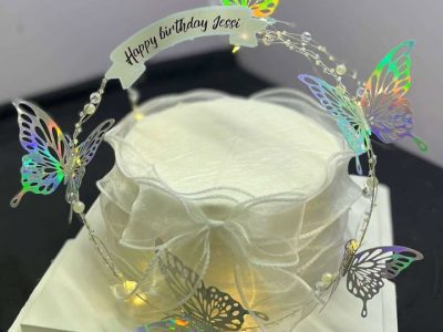 Bánh Queen thổi kim tuyến