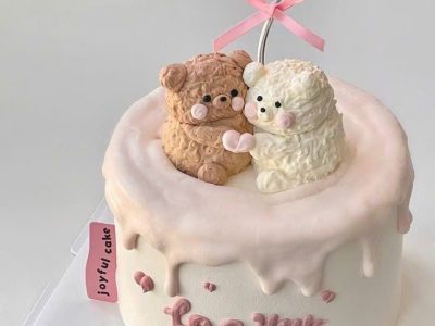 Bánh kem 2 gấu ôm nhau