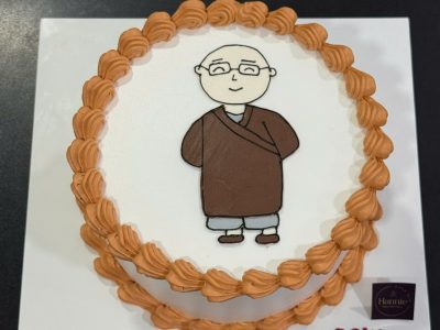 Bánh vẽ sư thầy