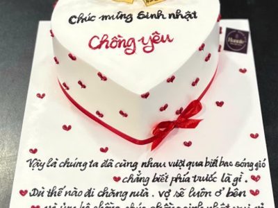 Bánh tim ghi nhiều chữ
