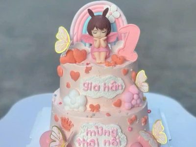 Bánh 2 tầng màu hồng Fondant