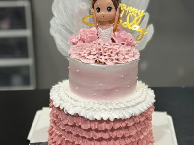 Bánh búp bê 2 tầng