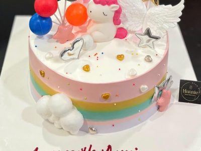 Bánh cắm phụ kiện kỳ lân màu sắc