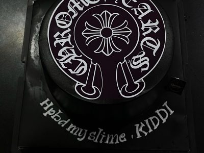 Bánh logo Chrome Hearts