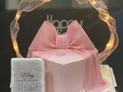 Bánh nơ cốt tim có bảng đốt kế bên