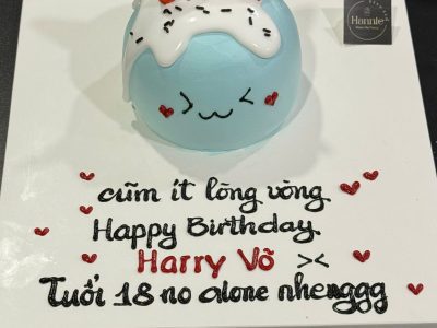 Bánh mini cắm dâu