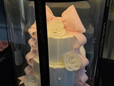 Bánh nơ chanel 2 tầng, nơ hồng nhạt, ren hồng đậm