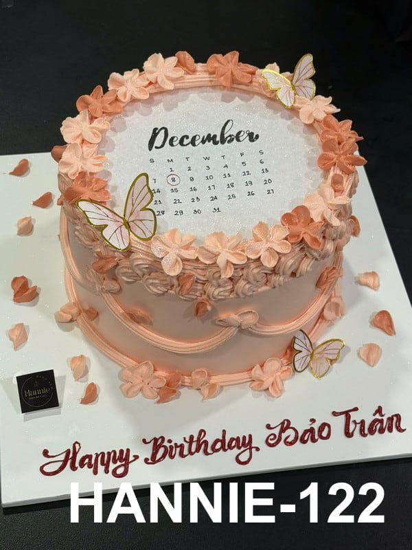 Bánh Fire Cake chào đón năm mới rực rỡ, niềm vui bất tận cùng Hannie.