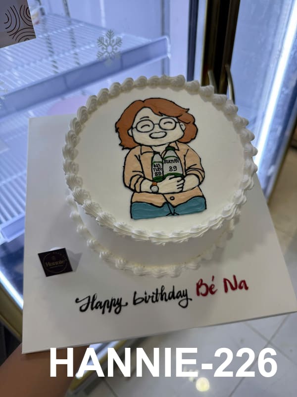 Bánh kem vẽ cô gái Chibi ôm bia, phong cách anime cá tính của Hannie