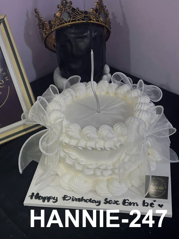 Bánh kem Hàn Quốc vintage bèo nhún nơ voan trắng tinh tế Hannie.