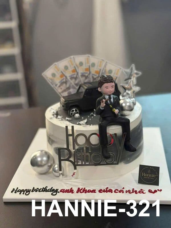 Bánh sinh nhật phong thủy trắng đen lịch lãm, sang trọng từ Hannie Cake.