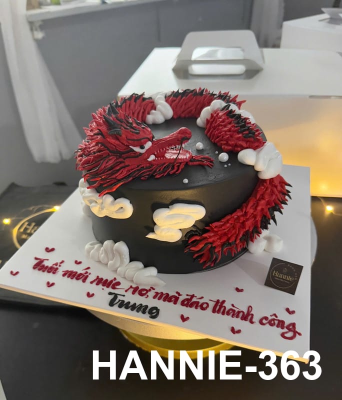 Bánh kem rồng uy nghi Hannie cho Tết 2026 phát tài