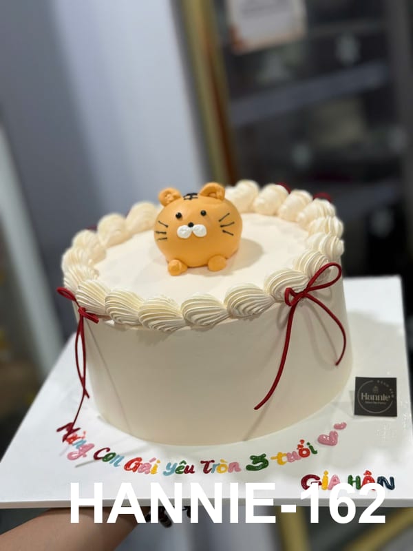 Bánh sinh nhật hổ con đáng yêu đơn giản Hannie
