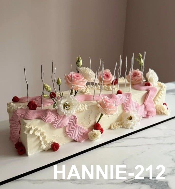 Bánh cưới Hannie lãng mạn, áp dụng kỹ thuật cắt bánh kem chuyên nghiệp