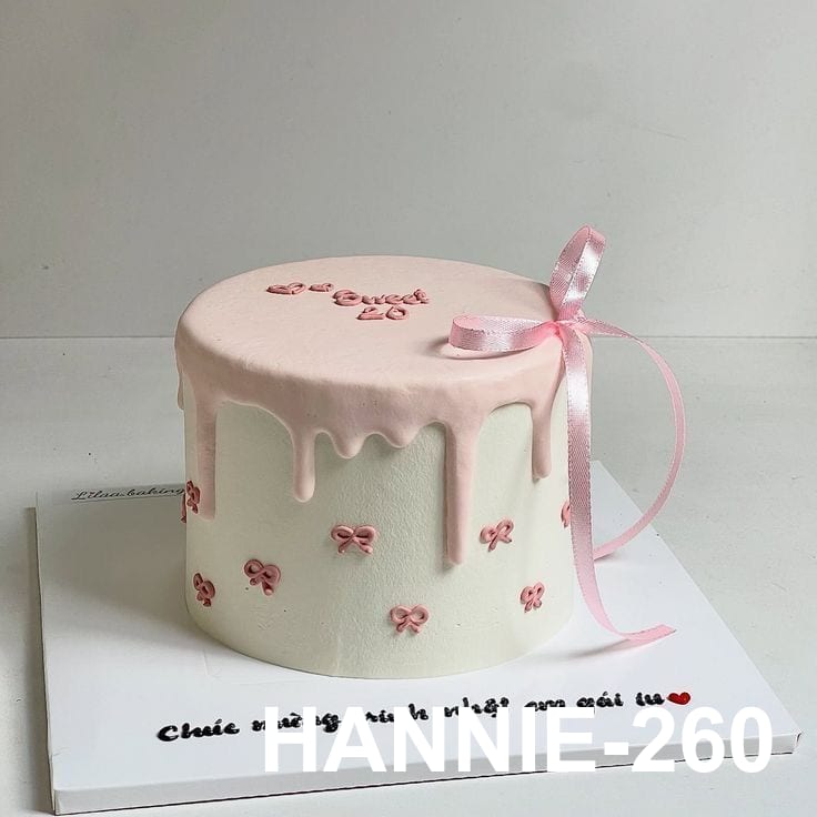 Bánh kem chảy hồng Hannie cho tiệc sinh nhật 10 người, chọn size bánh.