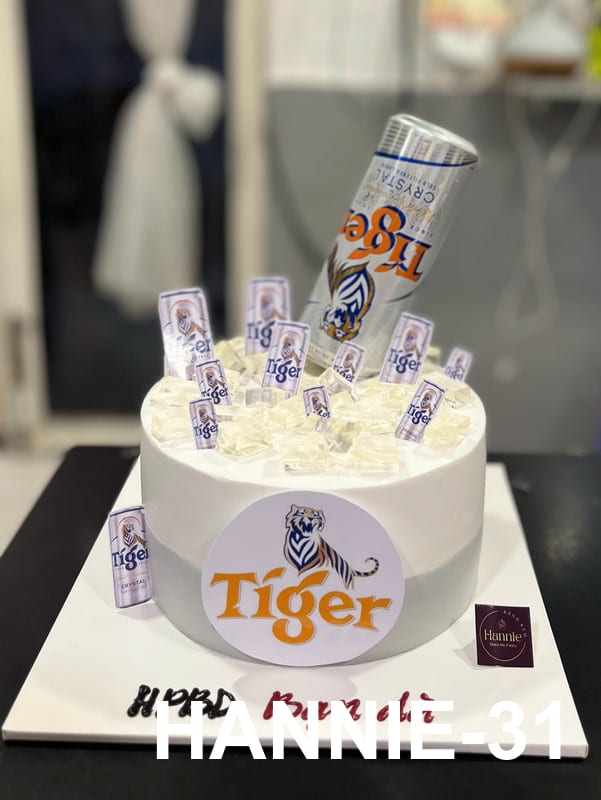 Bánh kem sinh nhật bia Tiger Crystal độc đáo, sáng tạo từ Hannie