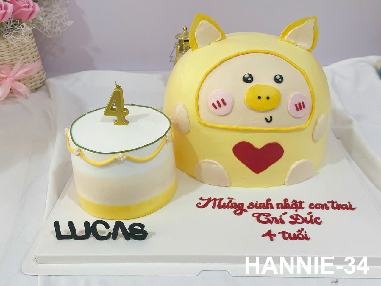 Bánh kem đôi tạo hình dễ thương siêu to cho bé Hannie