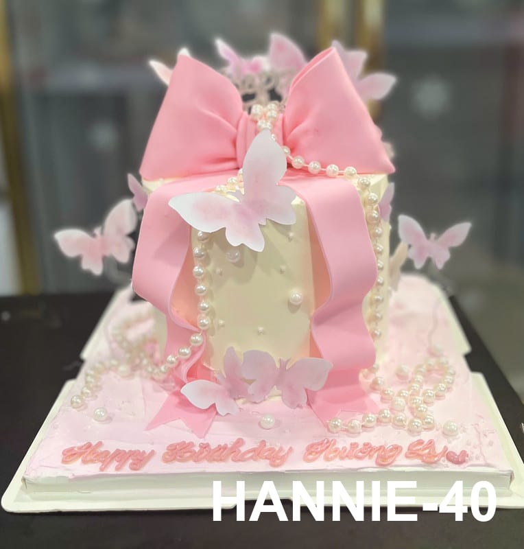 Thiết kế bánh kem hộp quà công chúa Hannie sang trọng cho nữ