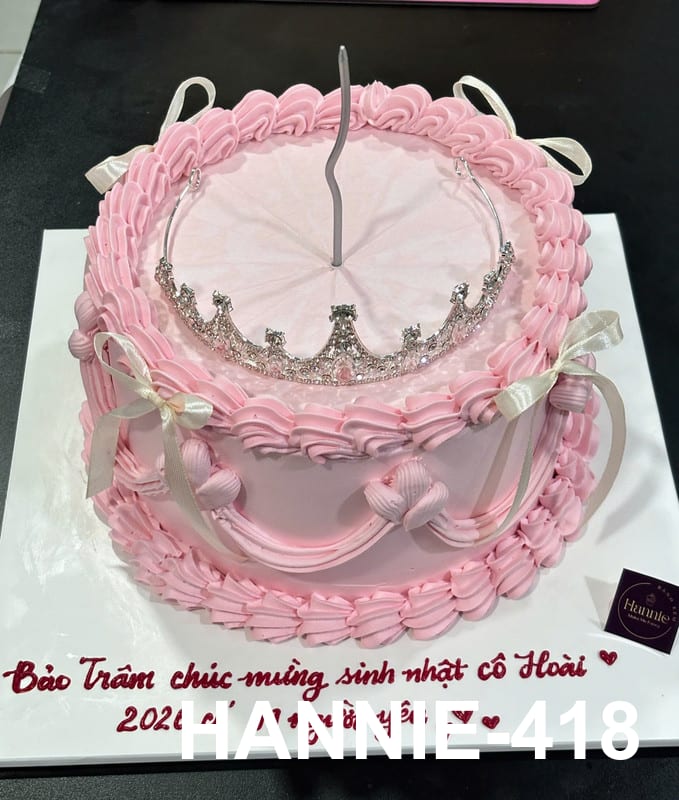 Bánh kem Vương Miện Hồng lấp lánh Hannie tặng bé