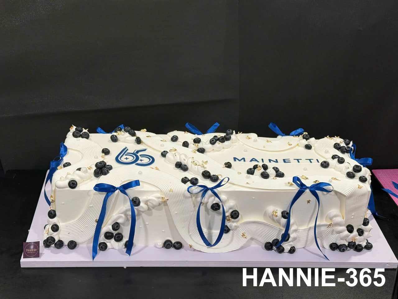Bánh công ty HANNIE-365 Hannie